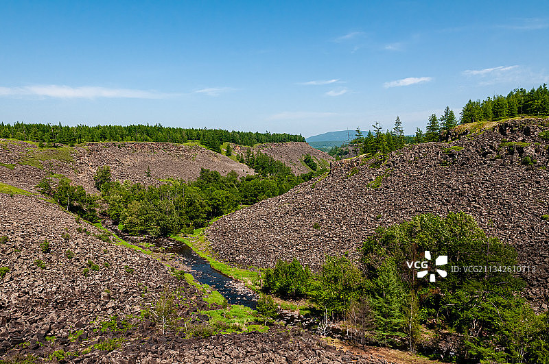 内蒙古阿尔山国家森林公园大峡谷火山岩风光图片素材
