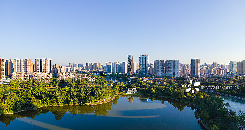 成都市东湖公园城市航拍全景图片素材
