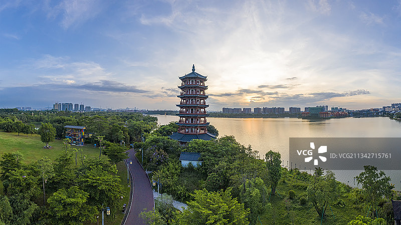 航拍中国东莞华阳湖湿地公园日出风光图片素材