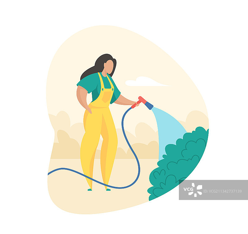 园丁正在给灌木丛浇水，照料公园图片素材