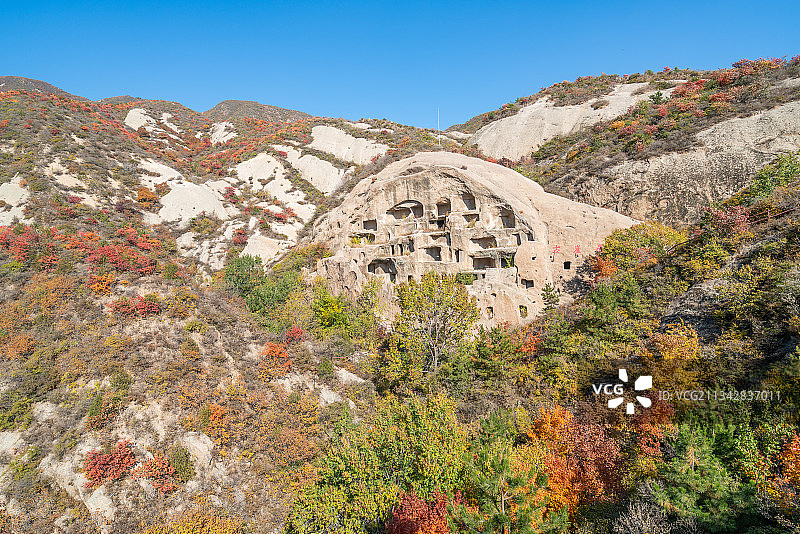 秋季古崖居洞穴图片素材