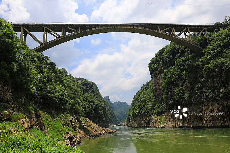 中国贵州贵阳市修文县六广河风景名胜区--六广河峡谷图片素材