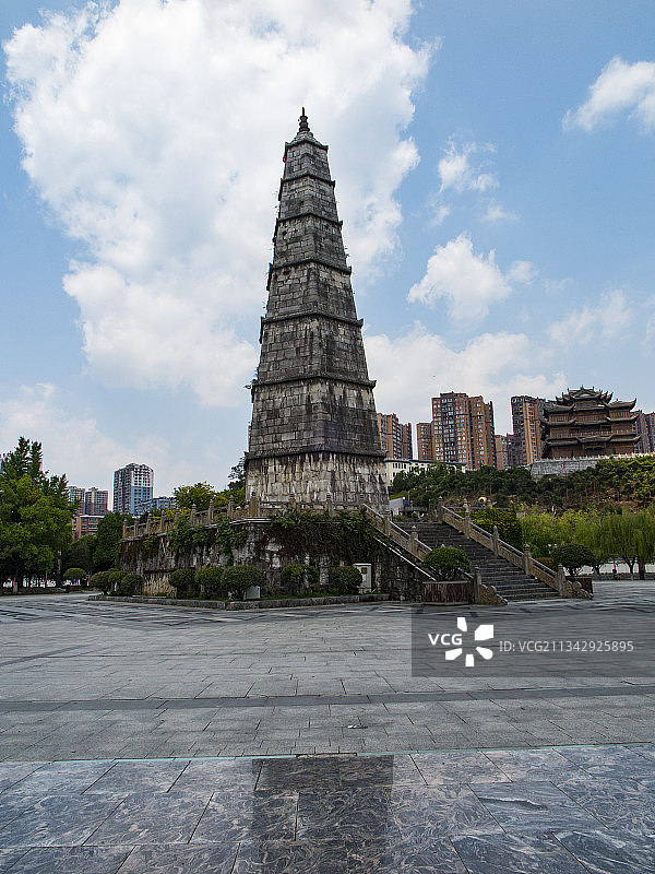 中国贵州黔南州都匀文峰苑文峰塔\、黔南书院图片素材