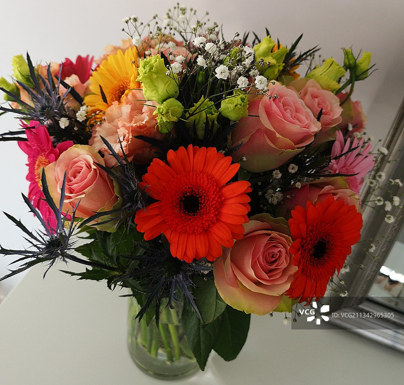 桌子上的花瓶特写，桑德峡湾，挪威图片素材