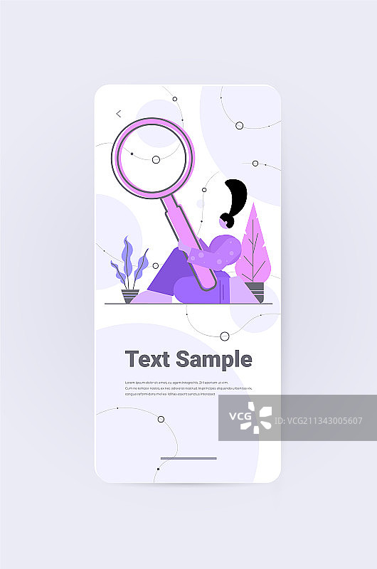 正在查找文件的女商人图片素材