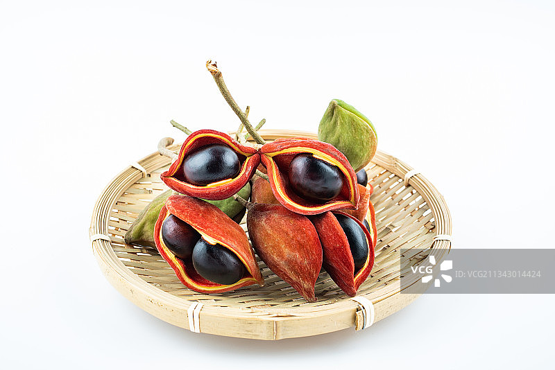 白背景上的新鲜苹婆果图片素材