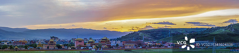 小城黄昏图片素材