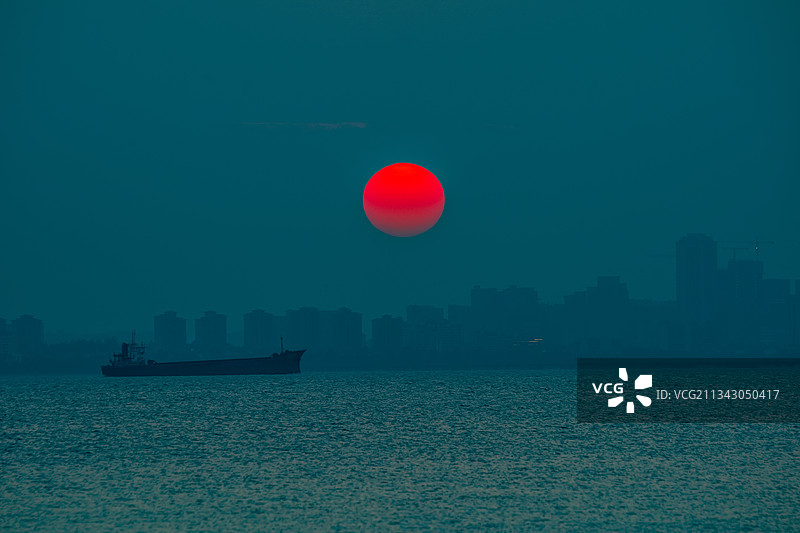 落日大海港口图片素材