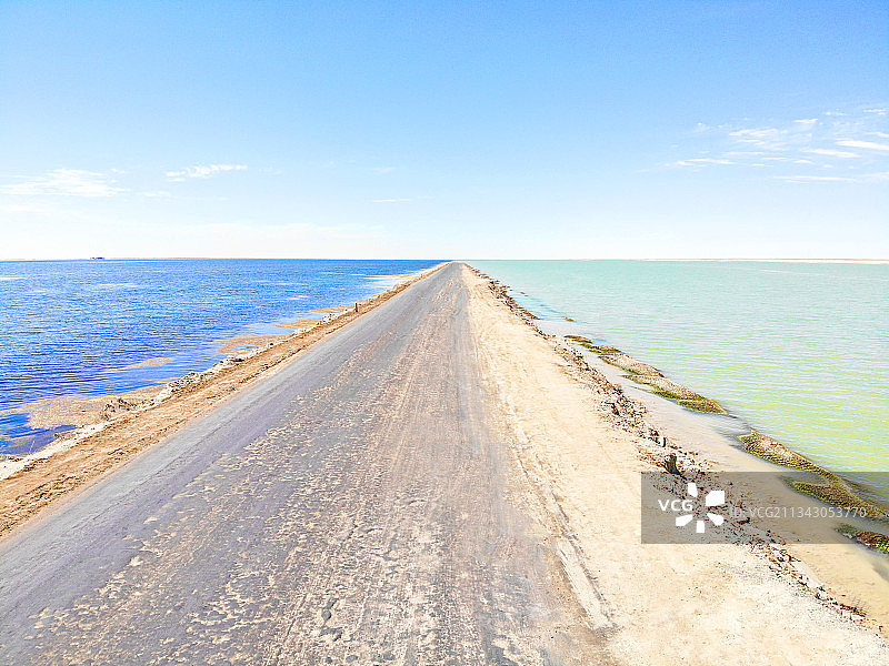 西台吉乃尔湖图片素材