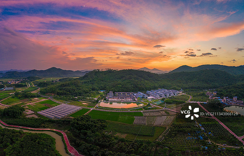 《鸟瞰石屋》+广州市增城区派潭镇邓村石屋图片素材