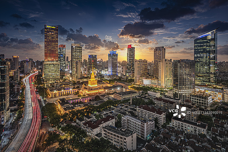 上海展览中心（原“中苏友好大厦”）——商圈全景图片素材
