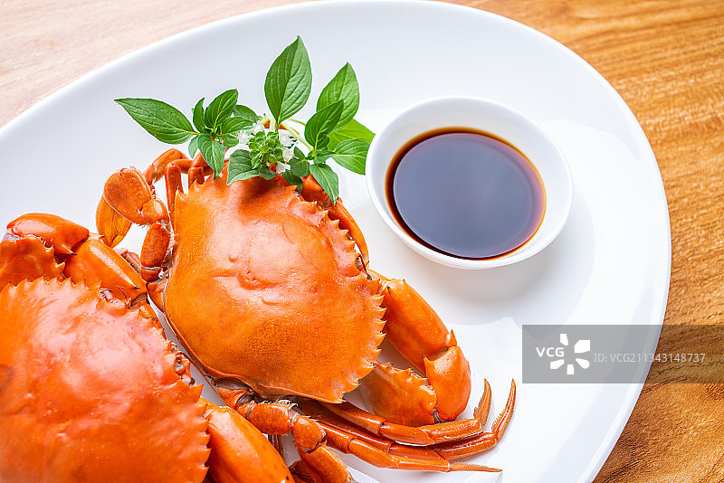 中国粤菜清蒸红鲟蟹图片素材