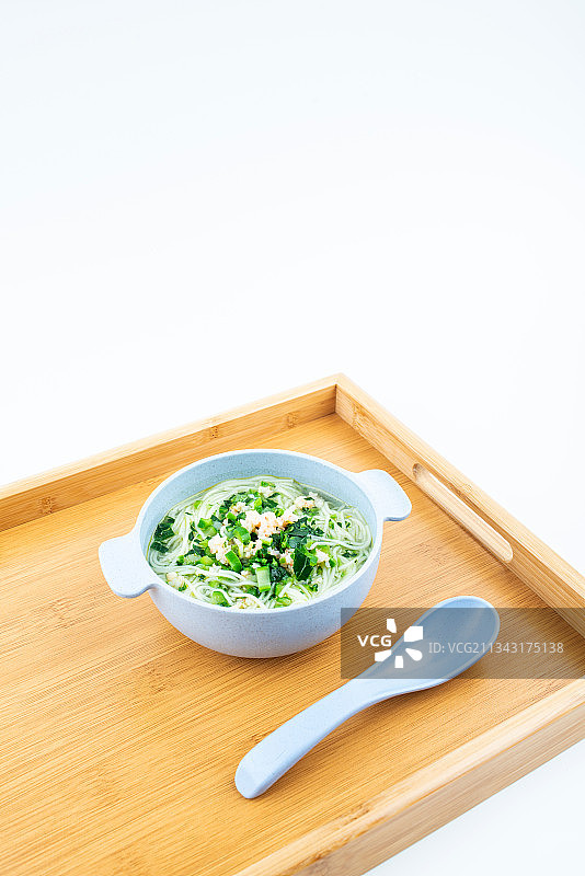 儿童营养餐虾泥蔬菜面条图片素材