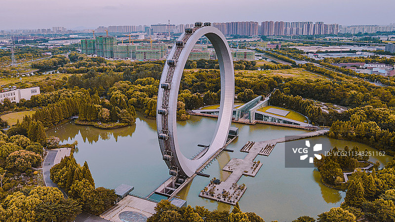 航拍视角下的“时来运转”图片素材