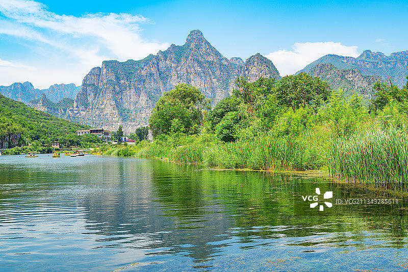 夏天的山水自然风光图片素材
