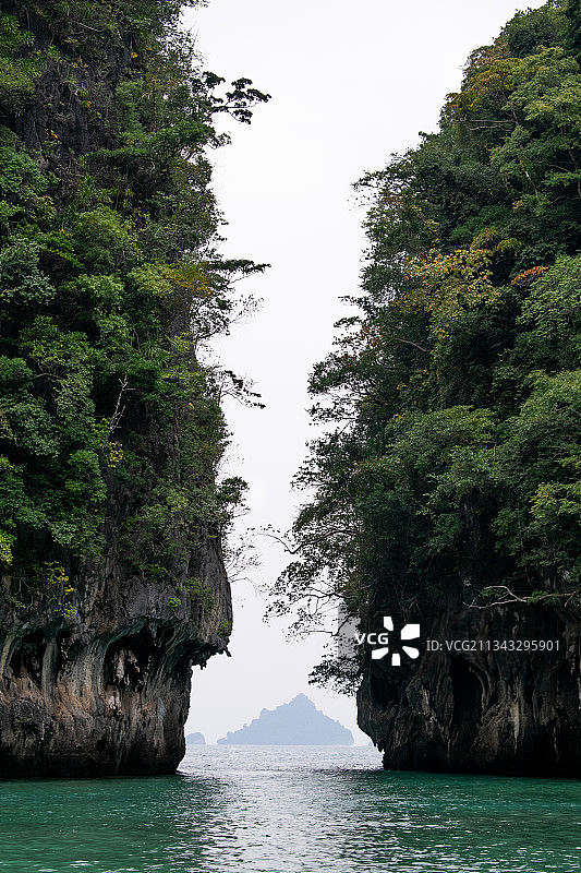 泰国甲米晴空海景图片素材