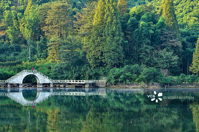 安吉高家堂村仙龙湖图片素材