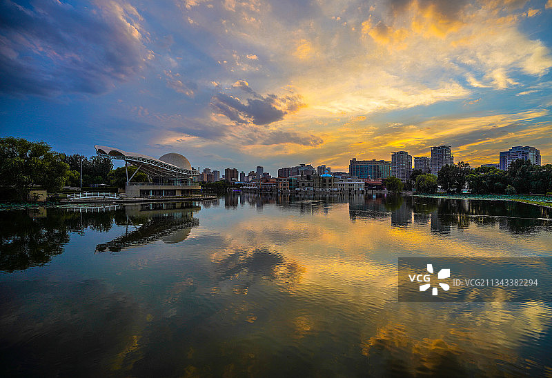 朝阳公园中心岛剧场图片素材