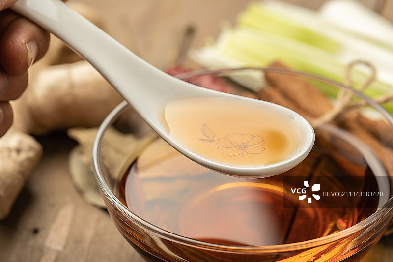 中国传统调味品料酒图片素材