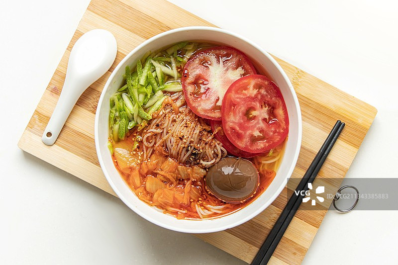 冷面-夏日解暑美食-东北菜图片素材