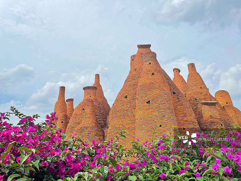 弥勒东风韵图片素材