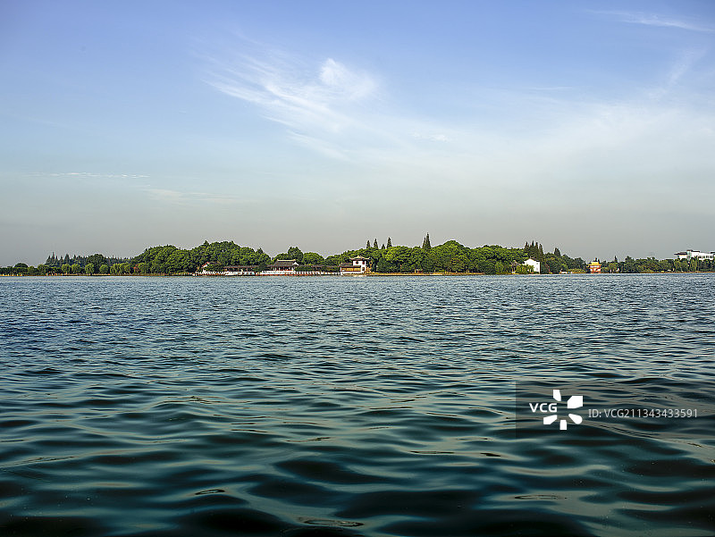 中国江苏省苏州市常熟市尚湖风景区图片素材