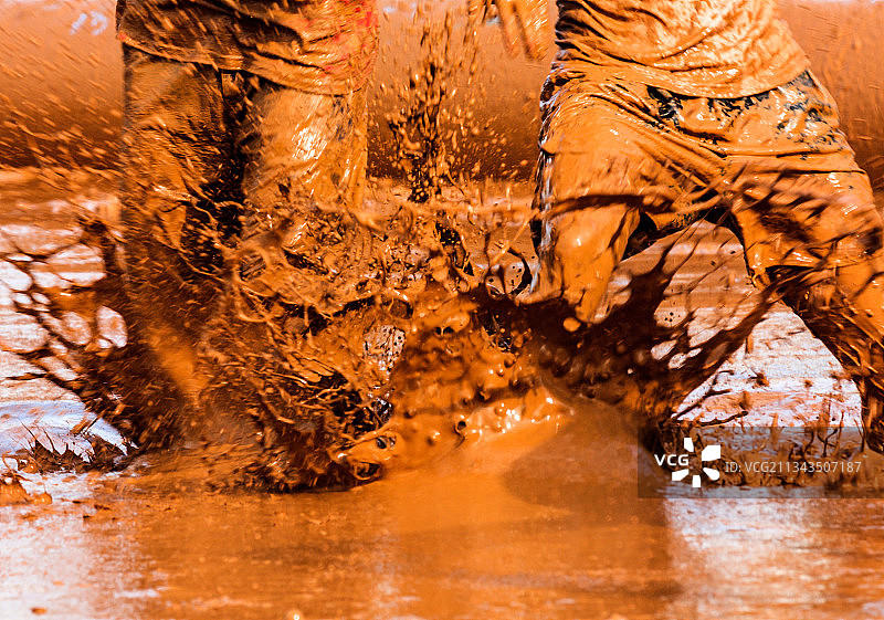 泥浆足球图片素材