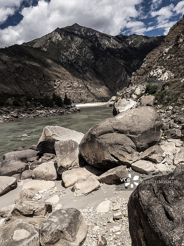 朗县雅鲁藏布江图片素材