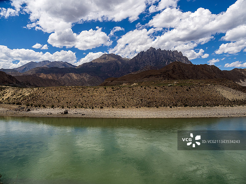 雅鲁藏布江图片素材