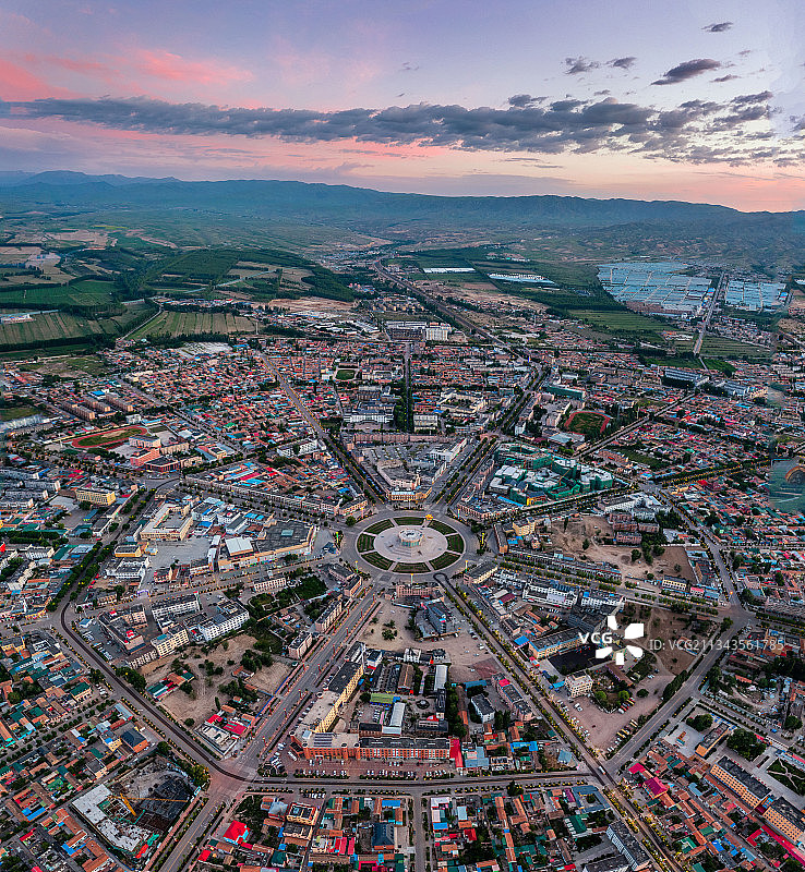 清晨的八卦城图片素材