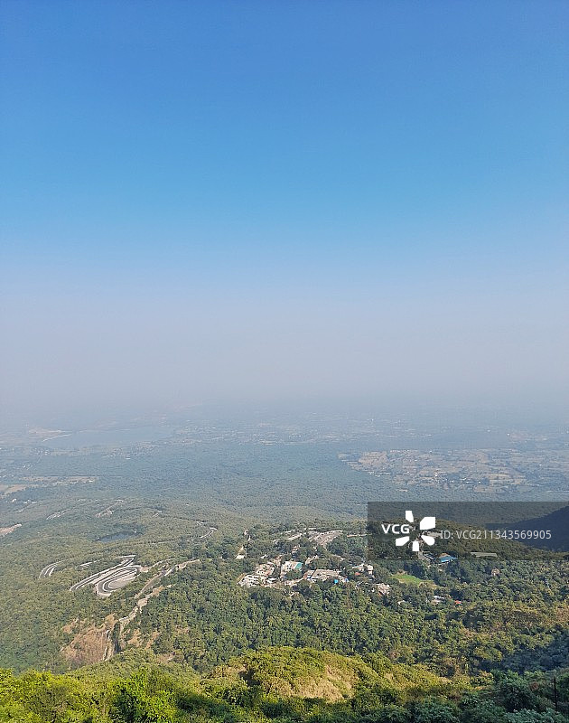 印度古吉拉特邦帕瓦加德山丘陵景观高角度视图图片素材