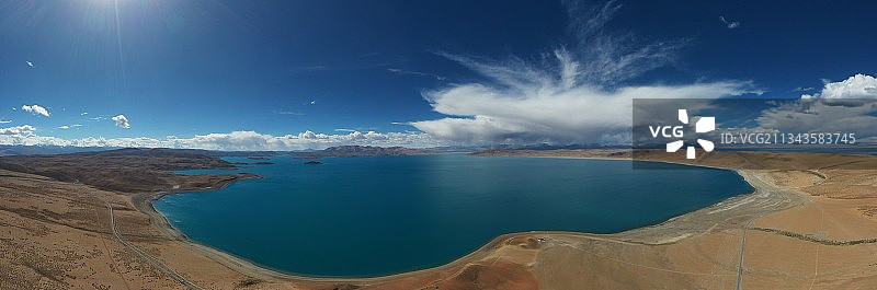 阿里地区圣湖玛旁雍措航拍图片素材