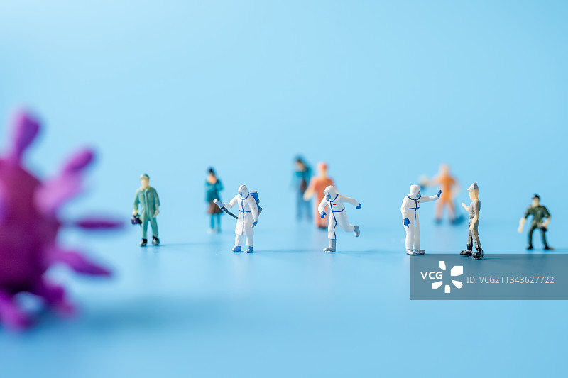 微缩摄影医护工作者逆行抗疫场景图片素材