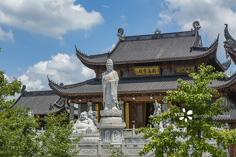 浙江嘉兴海宁盐官古镇盐官小普陀寺图片素材