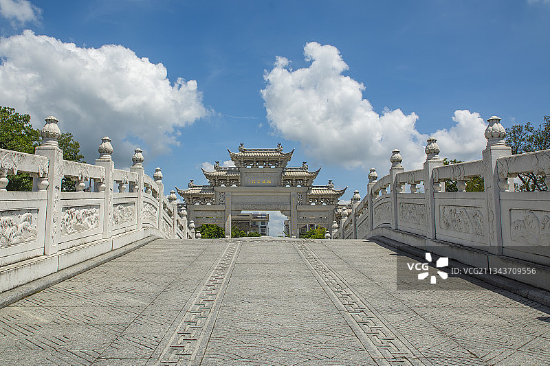 浙江嘉兴海宁盐官古镇观潮胜地公园图片素材