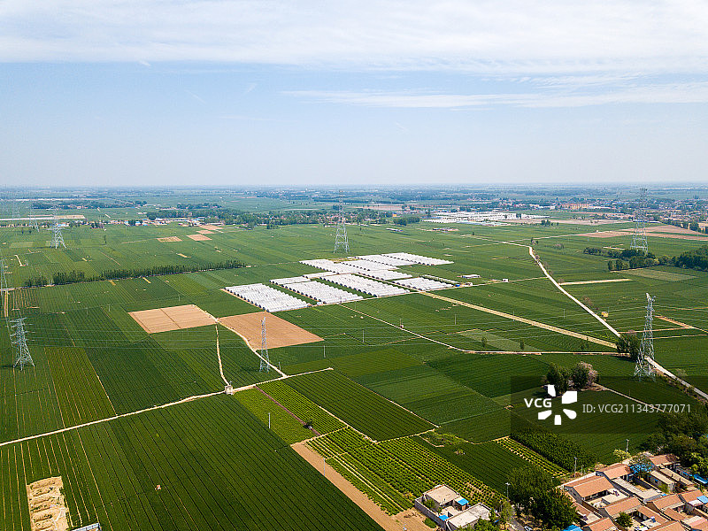 河南省濮阳清丰县麦田与农村户外田园风光航拍图片素材