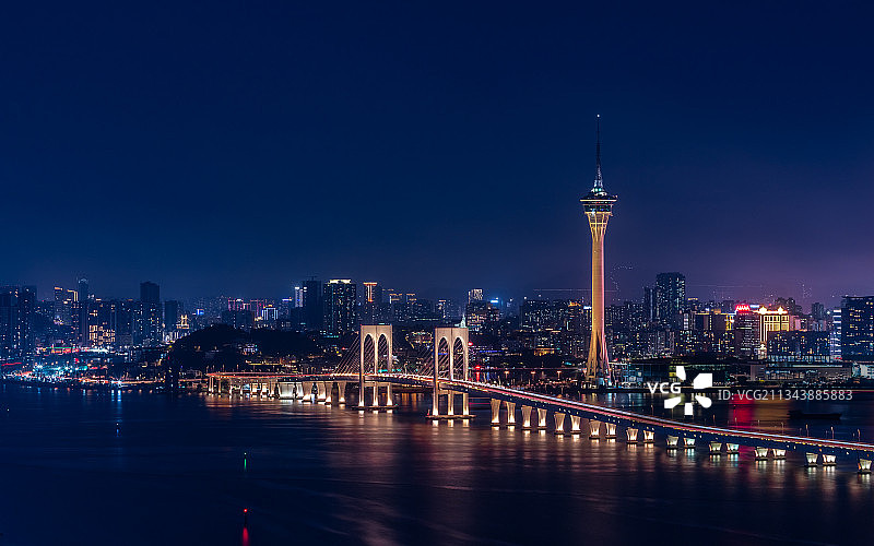 灯火阑珊-澳门塔图片素材