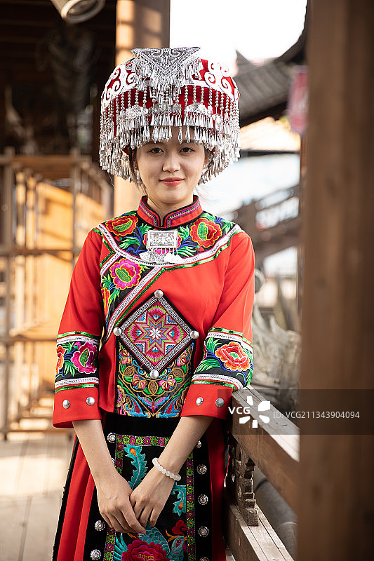 土家族女孩肖像图片素材