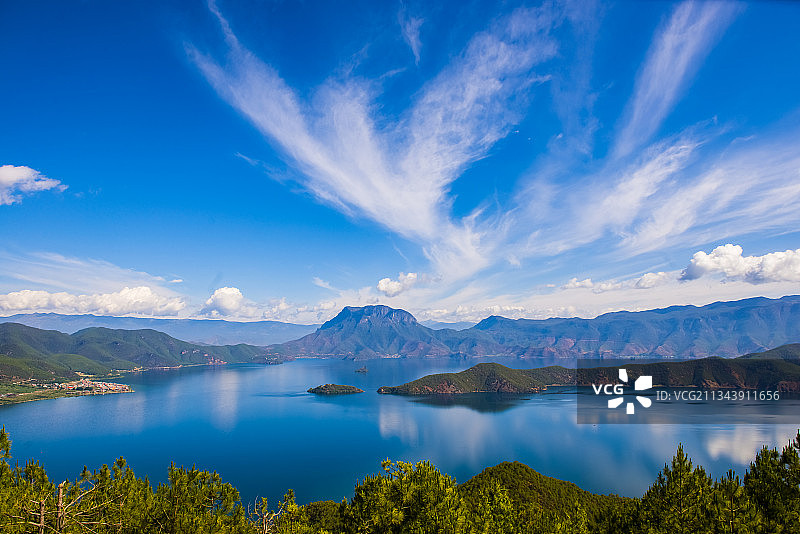 遇见泸沽湖图片素材