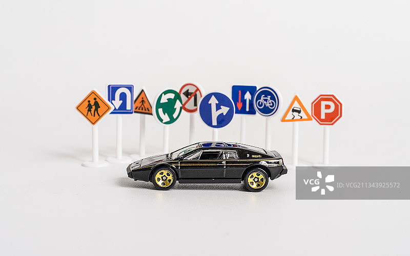 交通标识 模型汽车图片素材