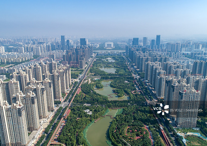 航拍洛阳城市发展交通道路图片素材