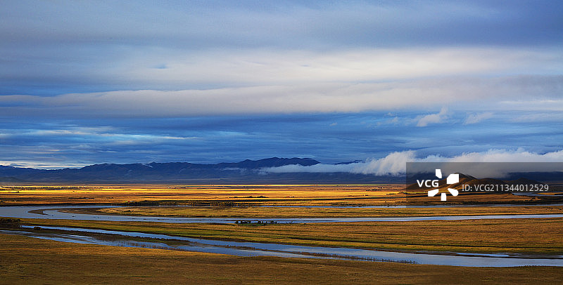 黄河九曲第一湾  若尔盖唐克图片素材