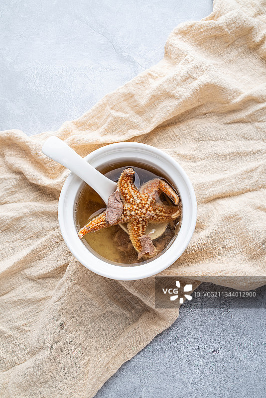 药膳养生汤海星炖猪肉汤图片素材