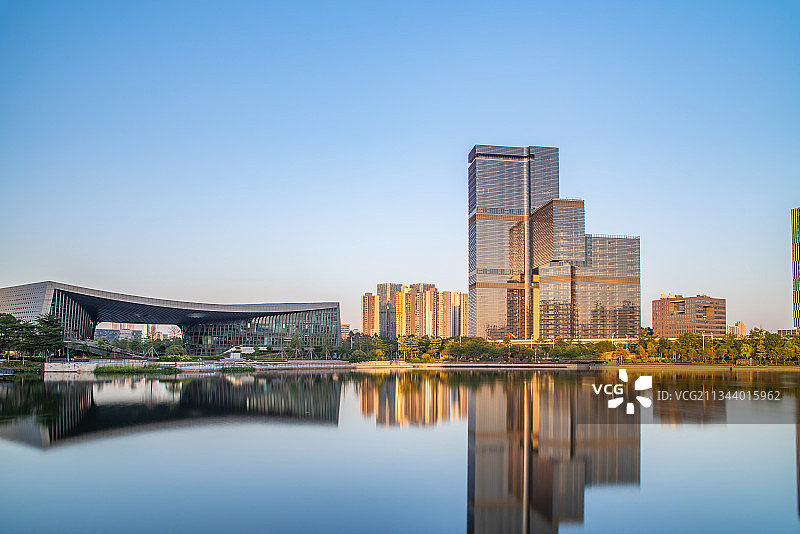 中国广州南沙自贸区城市建筑天际线图片素材