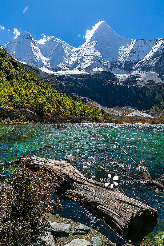 稻城亚丁图片素材