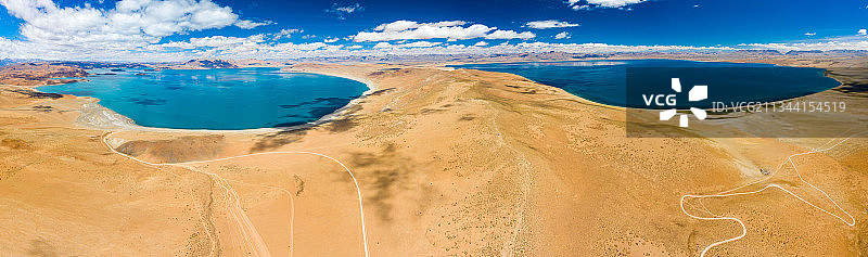 航拍西藏圣湖图片素材