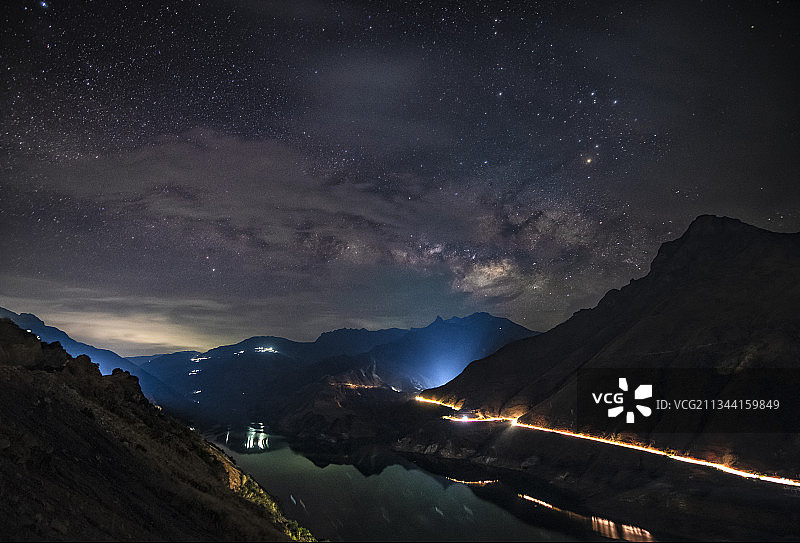 皎平渡星空图片素材