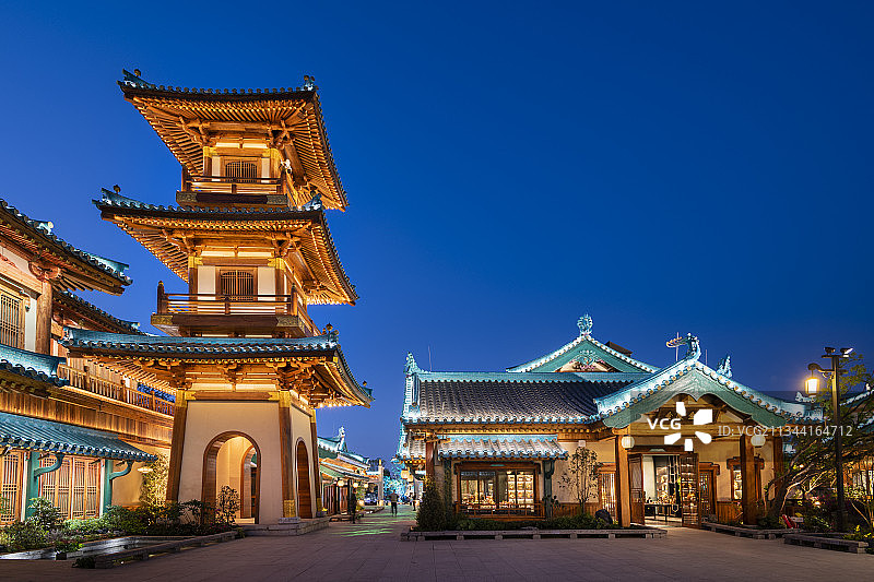 南京金陵小城的晚霞和夜景图片素材