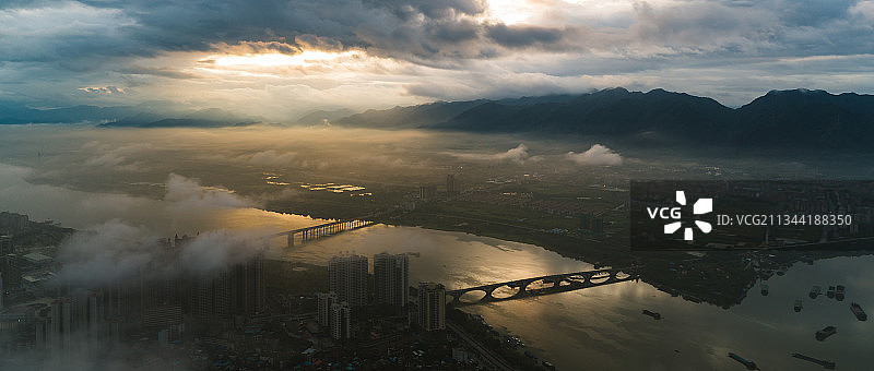中国广东清远英德城市风光图片素材