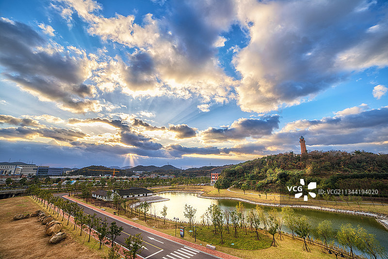 中国舟山浙江大学舟山校区海洋学院校园建筑风光图片素材